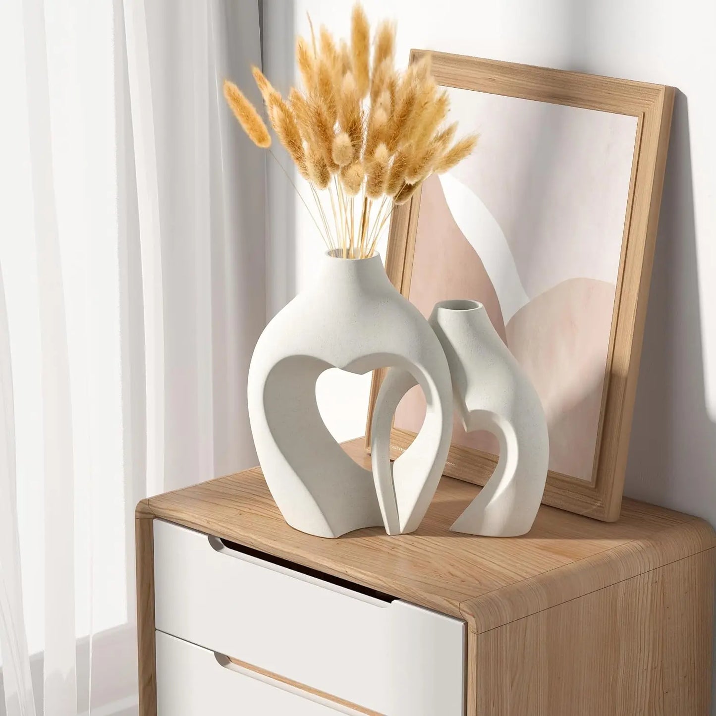 Heart-Shaped White Ceramic Vases, Set of 2, Nordic Minimalist Decorative Vases for Table Centerpiece, Wedding, Dining, Living Room, Office, and Home Decor.